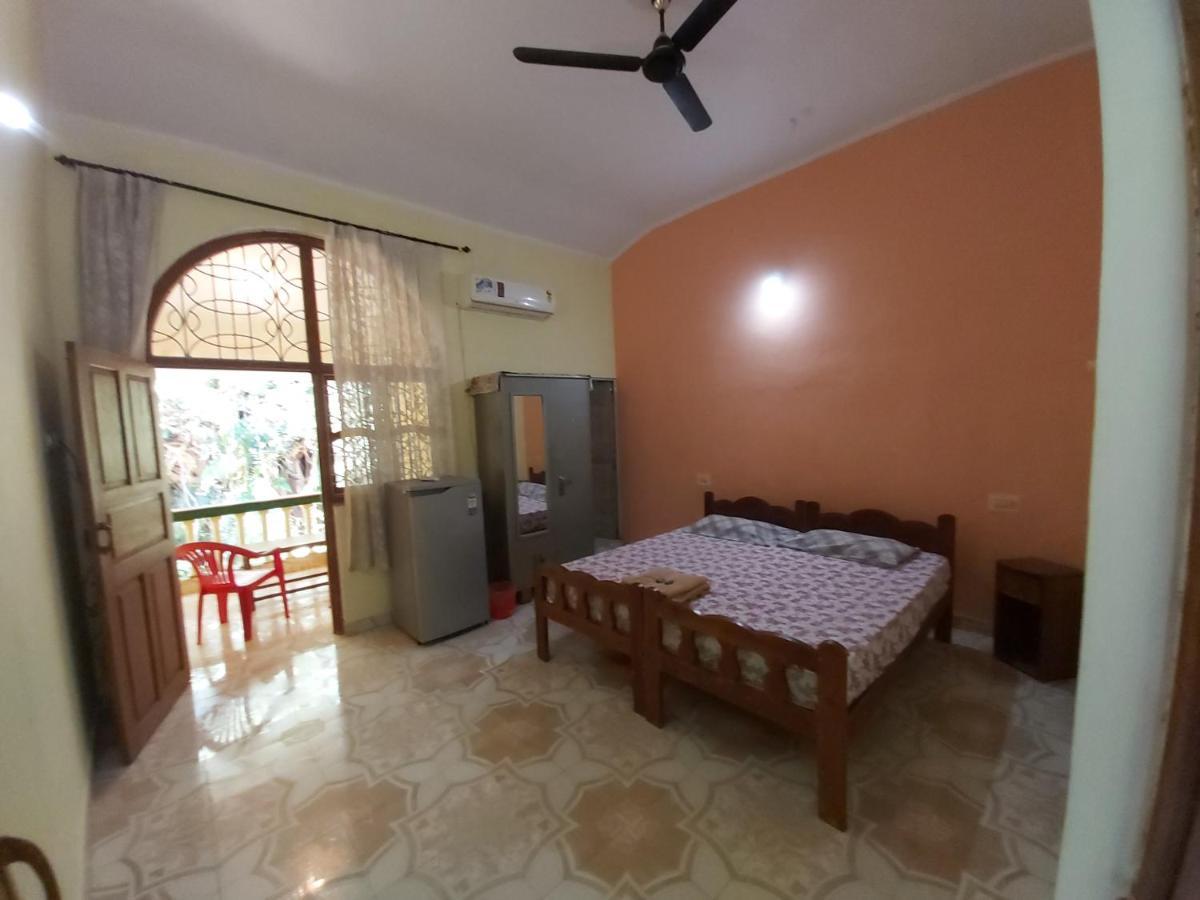 Joaquina'S Guest House Calangute Kültér fotó