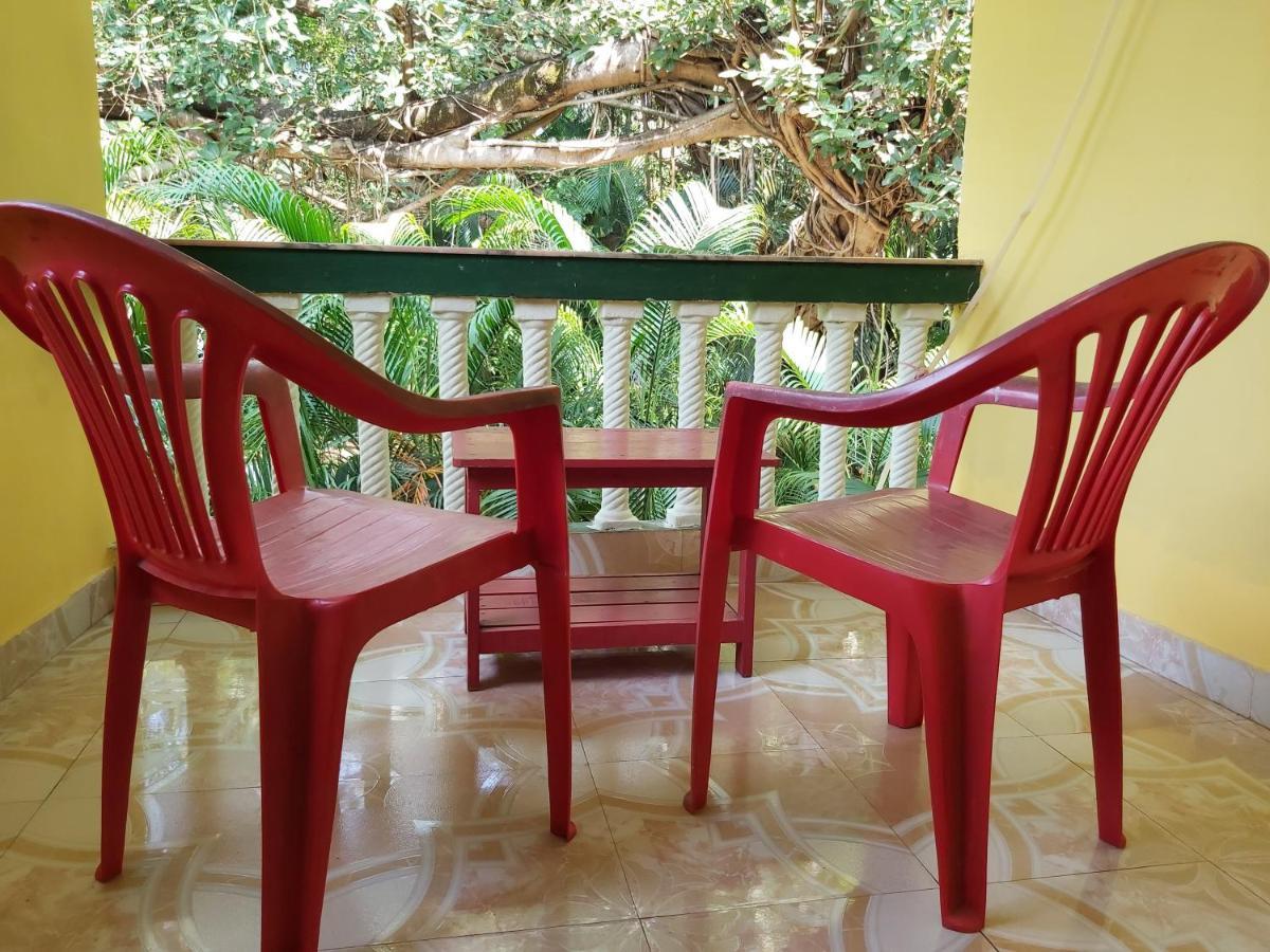 Joaquina'S Guest House Calangute Kültér fotó