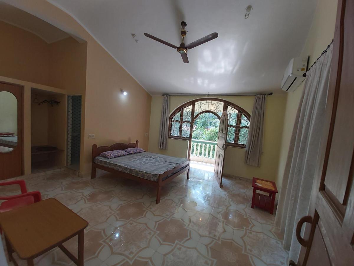Joaquina'S Guest House Calangute Kültér fotó